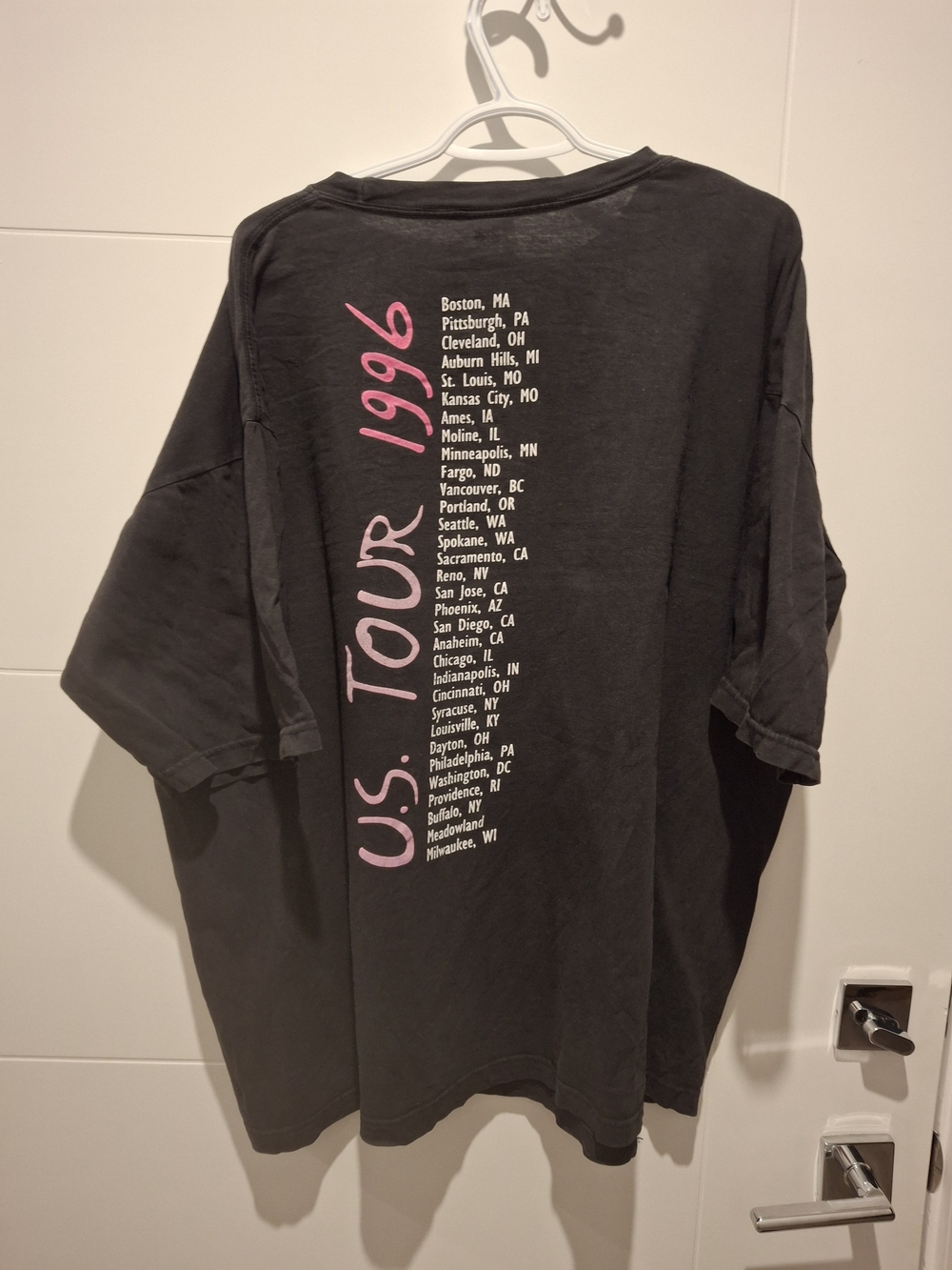 Black Neil Diamond Tennessee Moon Graphic Tee 1996 - Picture 5 of 6